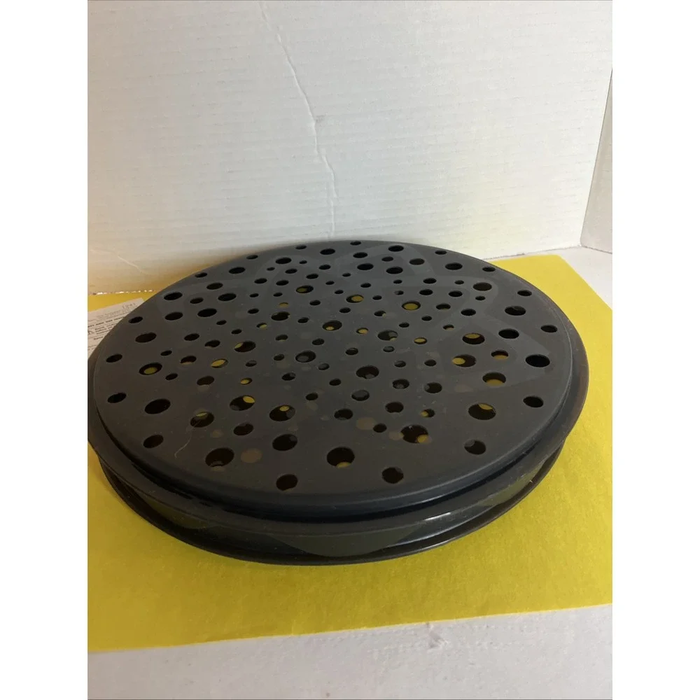 Pampered Chef Black Silicone 2 piece set Microwave Potato Chip Maker 1241 Snacks